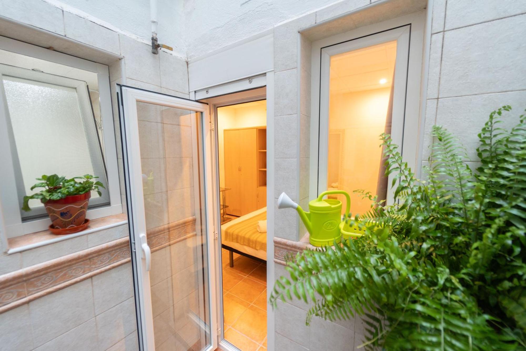 ולנסיה Lovely Apartment Near Beach & Science City מראה חיצוני תמונה