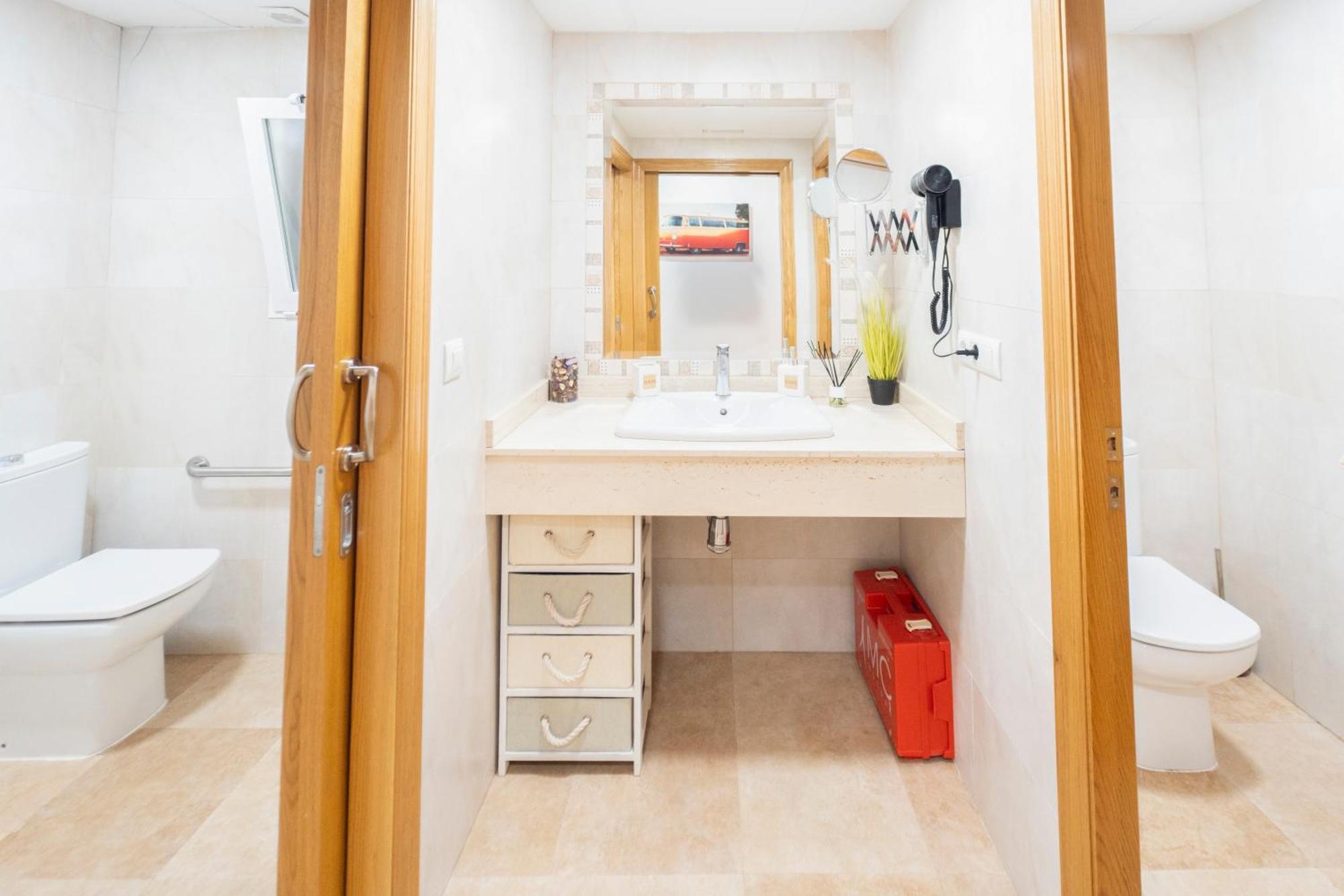 ולנסיה Lovely Apartment Near Beach & Science City מראה חיצוני תמונה