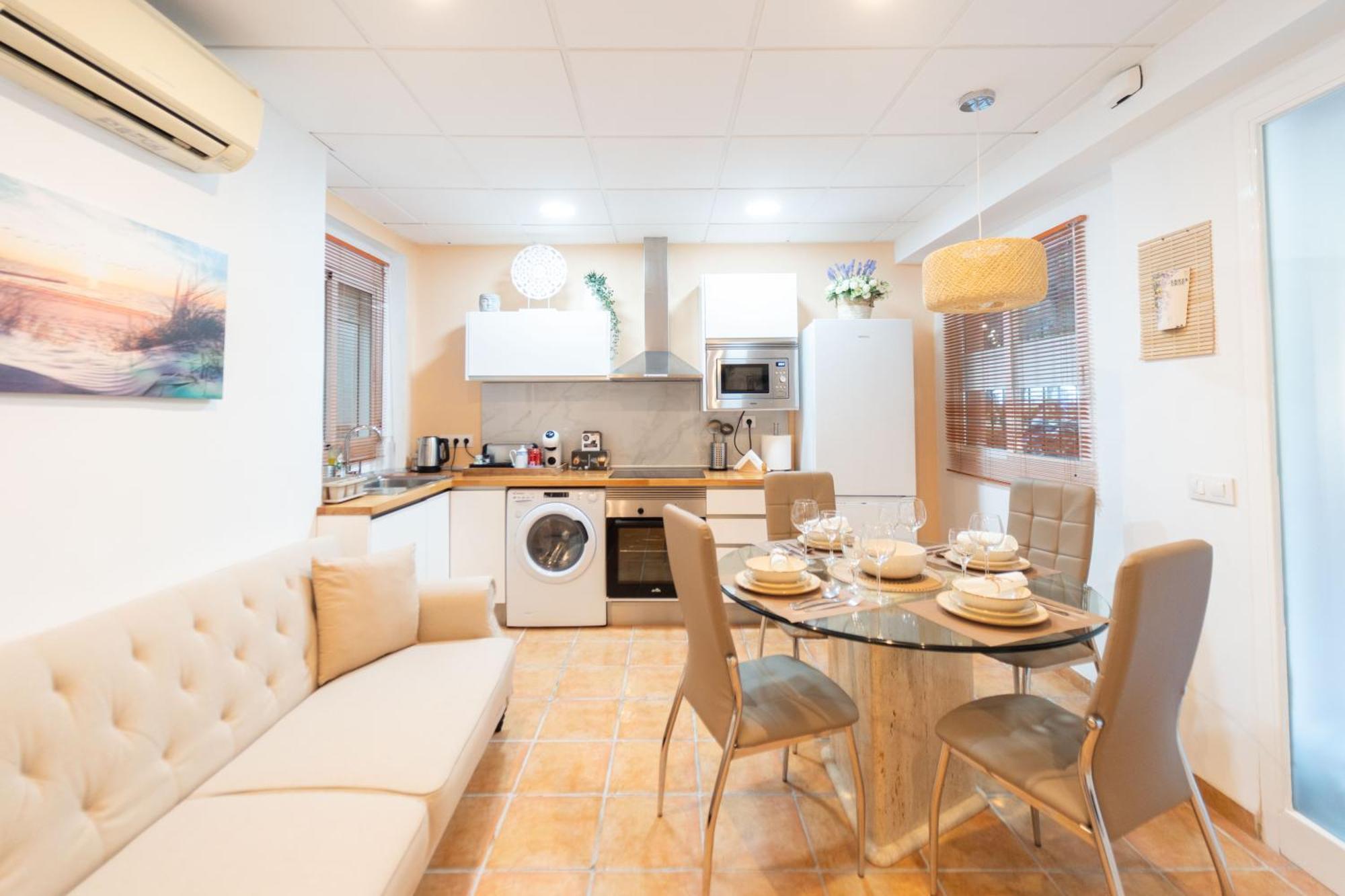ולנסיה Lovely Apartment Near Beach & Science City מראה חיצוני תמונה